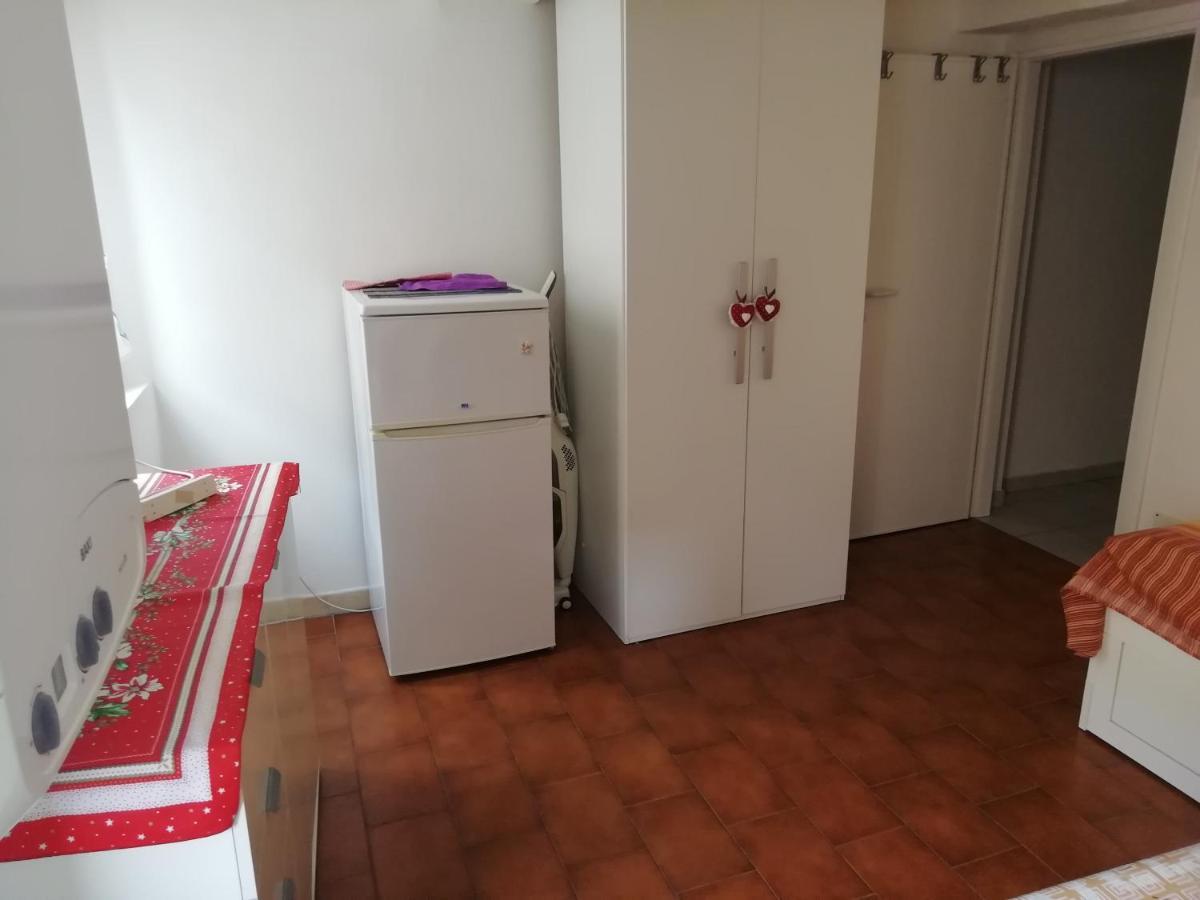 Appartamento Over The Rainbow - Cozy Studio In The Centre Of Ferrara Esterno foto