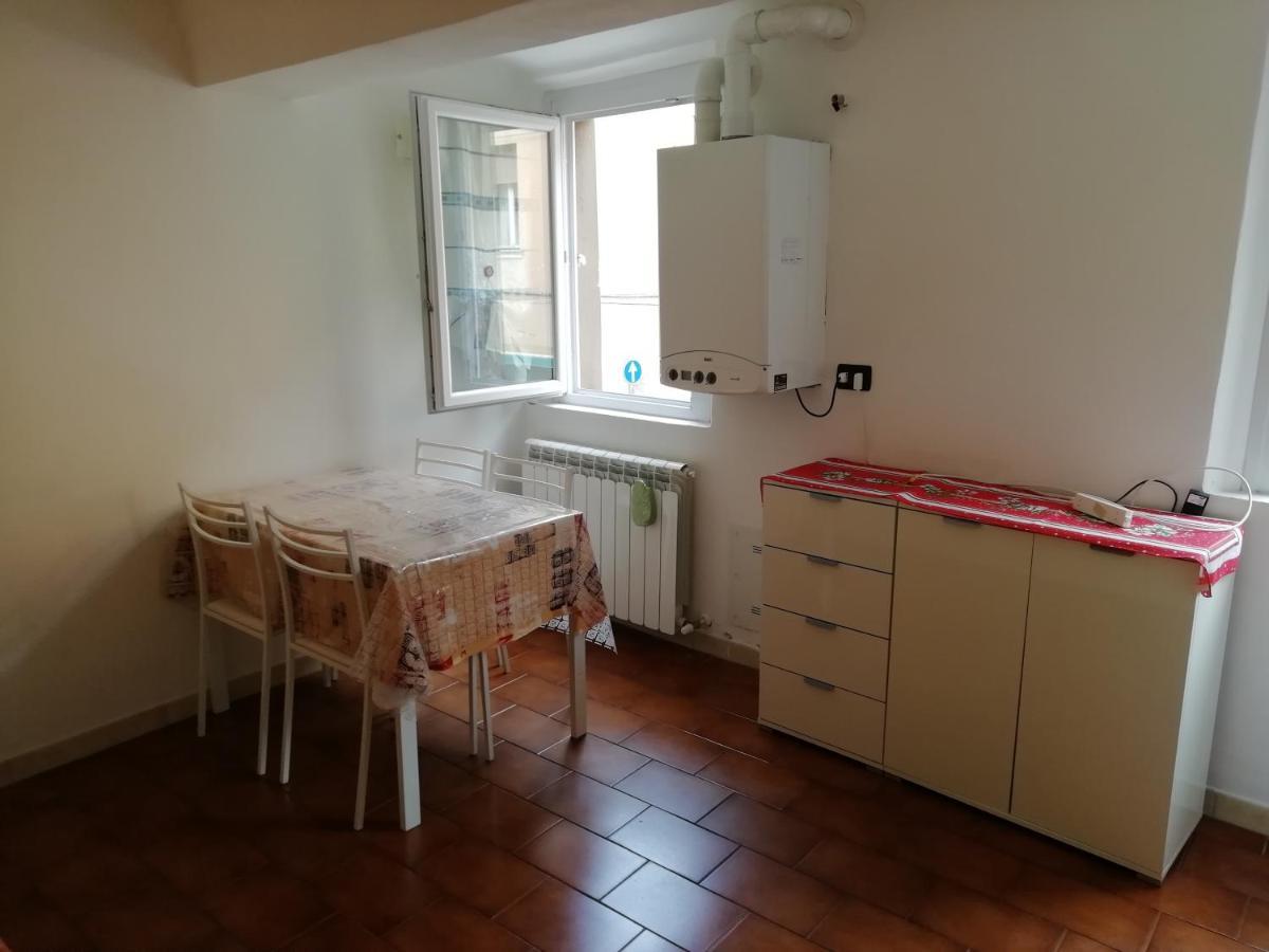 Appartamento Over The Rainbow - Cozy Studio In The Centre Of Ferrara Esterno foto